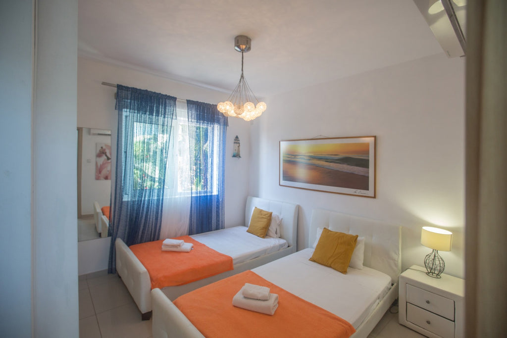 3-Bedroom SR Villa 9 (Sleeps Up To 6) Ayia Thekla #025