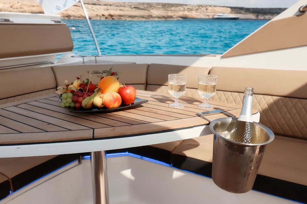 Sea Ray 350 SLX - 16 Person Capacity