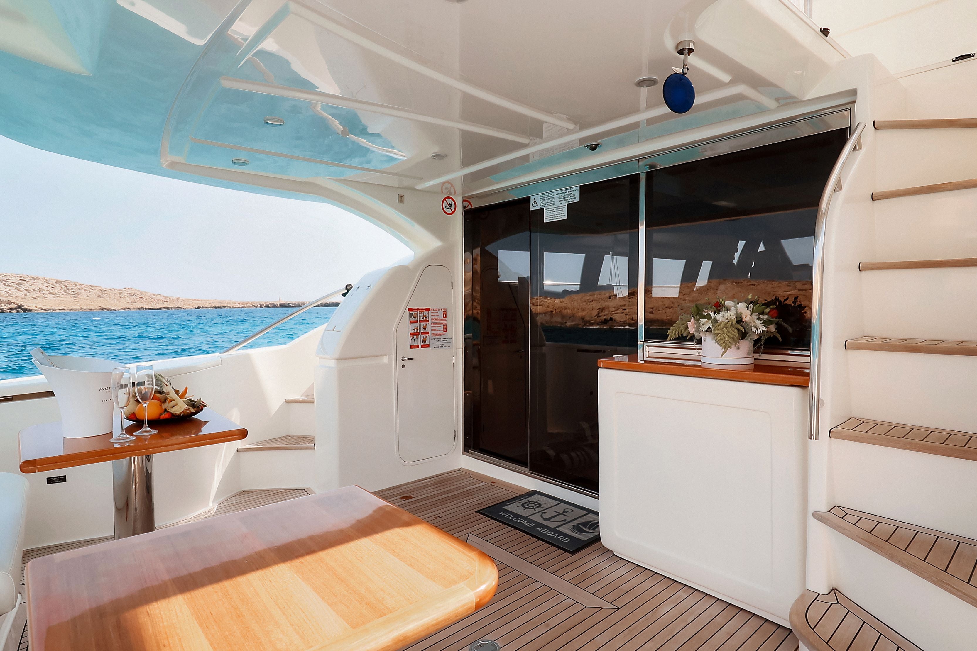 Ferretti 592 - 25 Person Capacity