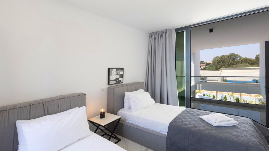 4-Bedroom VR New Build Villa (Sleeps Up To 9) Ayia Napa #030