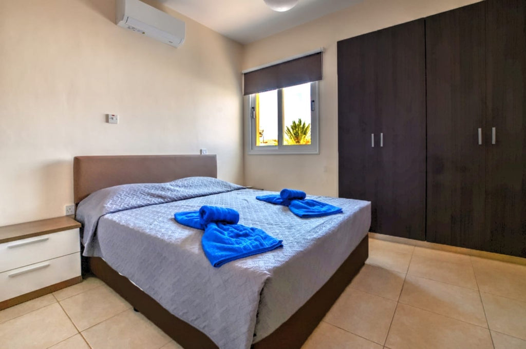 Gold 4-Bedroom Villa (Sleeps up to 10) #011