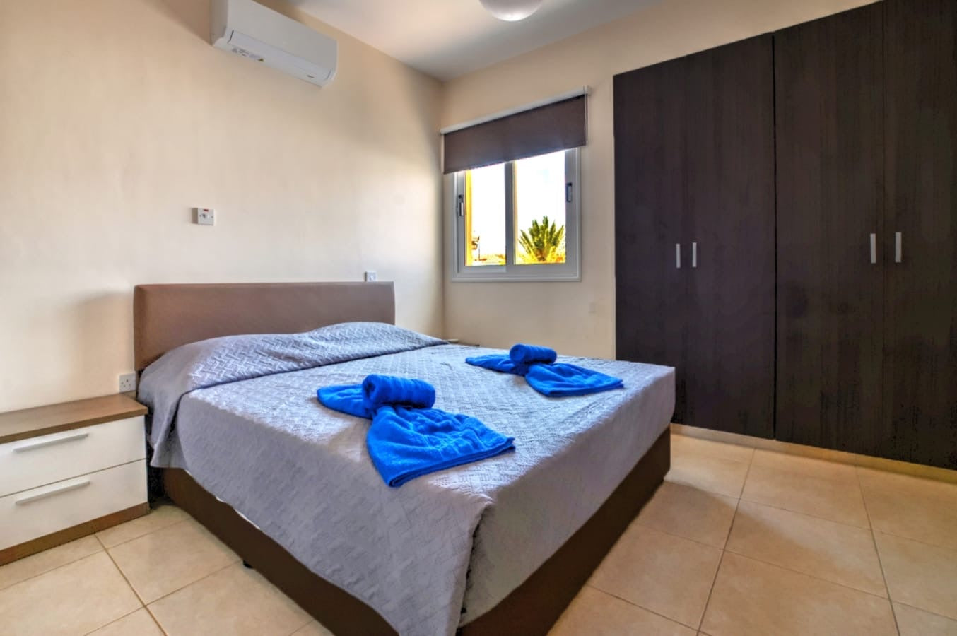 Gold 4-Bedroom Villa (Sleeps up to 10) #011