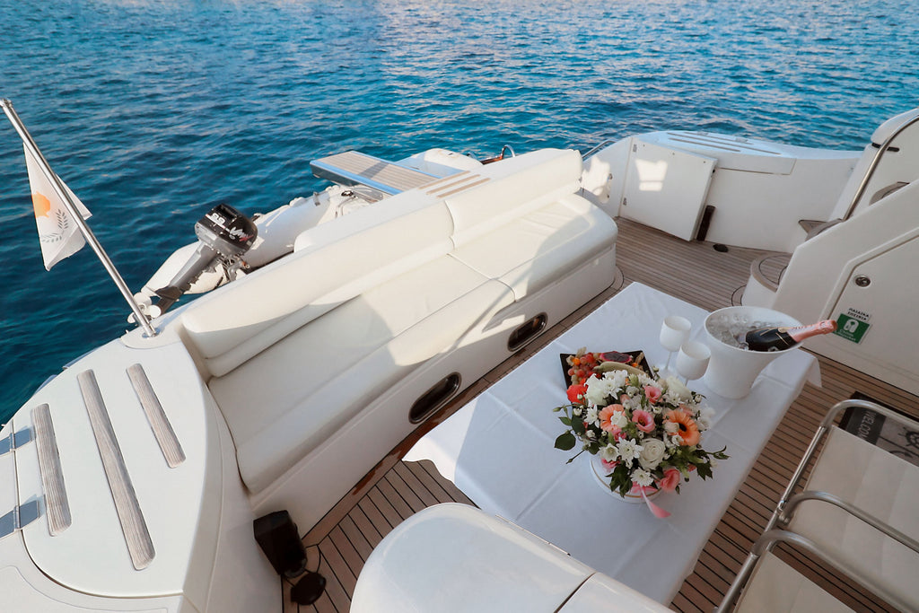 Princess 61 - 25 Person Capacity