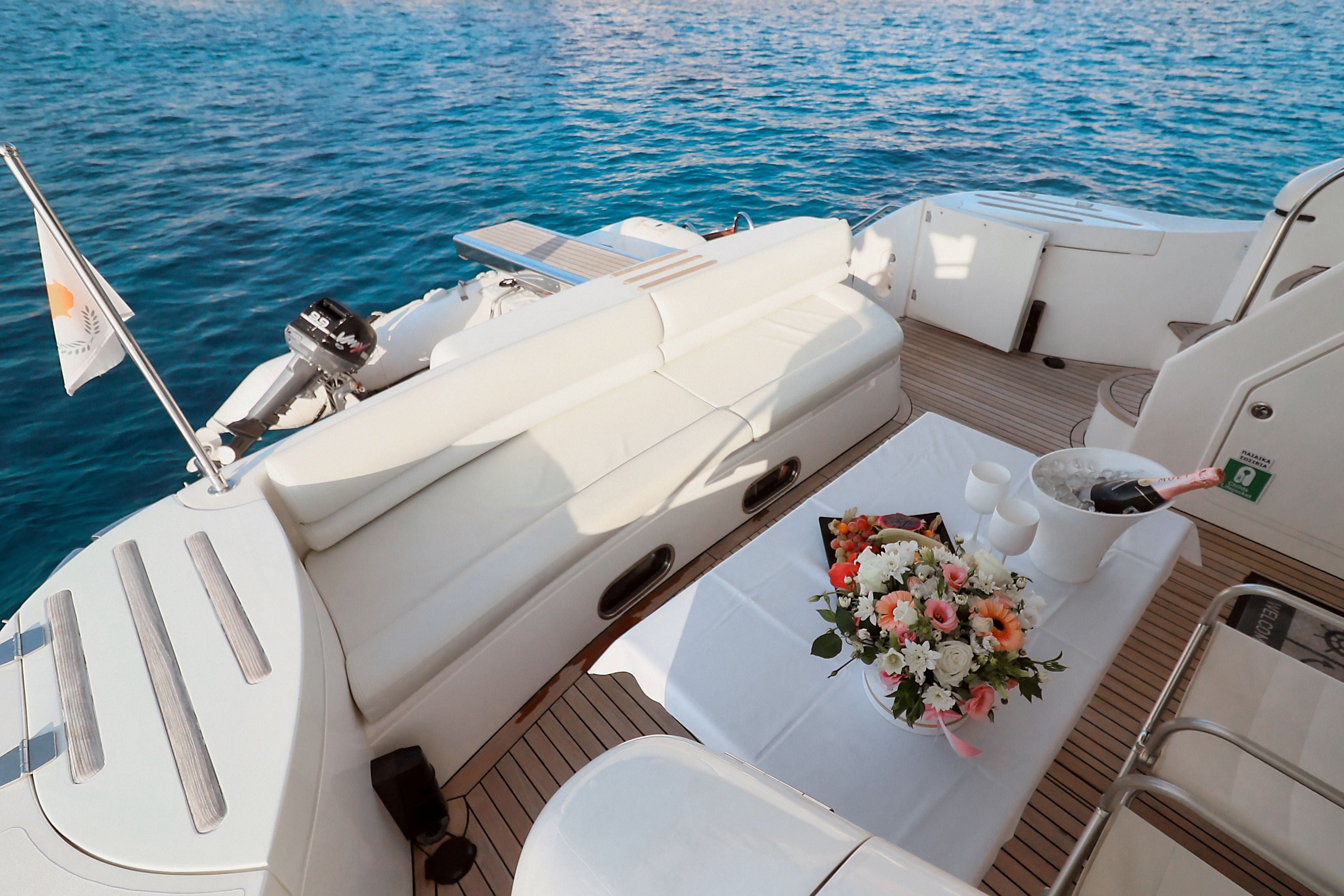 Princess 61 - 25 Person Capacity