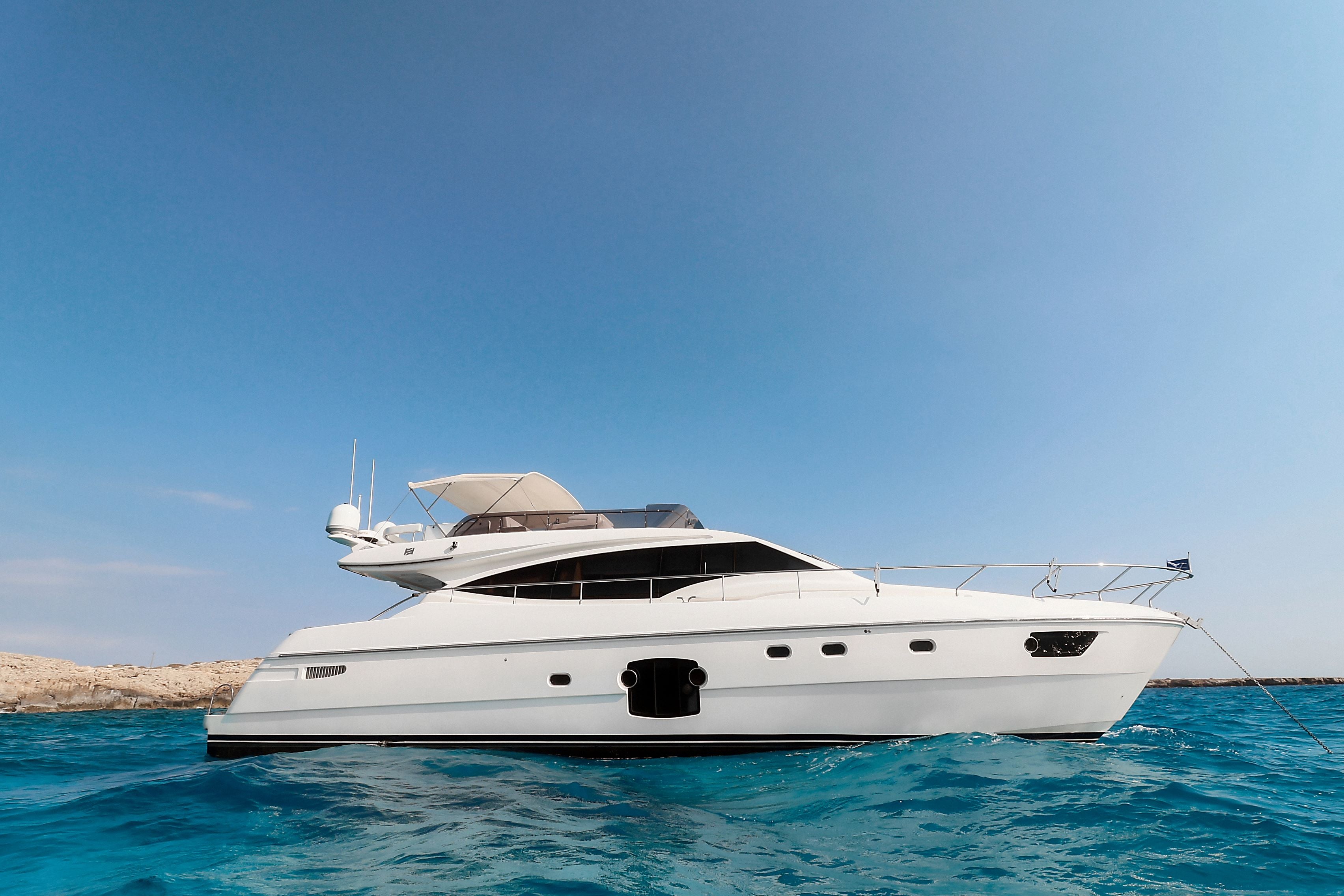 Ferretti 592 - 25 Person Capacity
