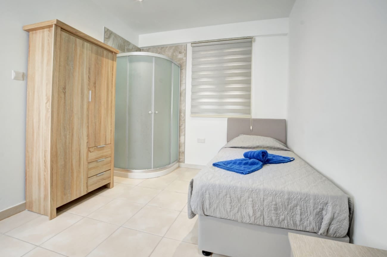 4-Bedroom Jacuzzi Villa (Sleeps up to 10) #013