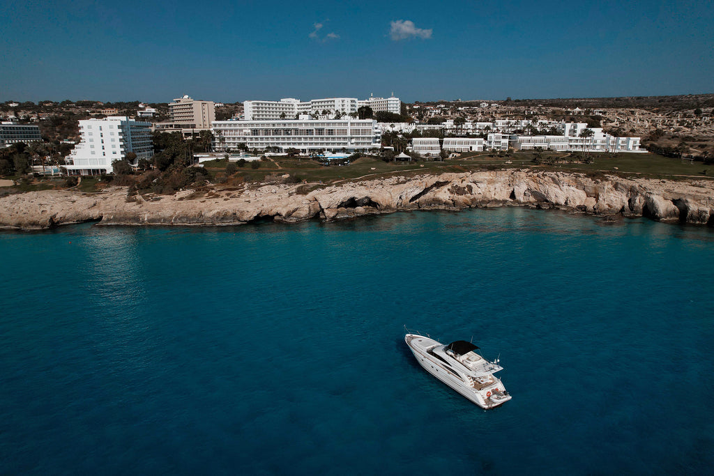 Princess 61 - 25 Person Capacity