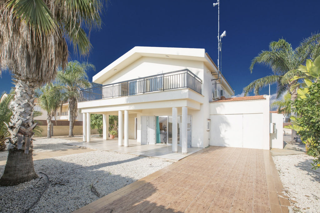 4-Bedroom Villa Laura (Sleeps Up To 9) Ayia Thekla #031