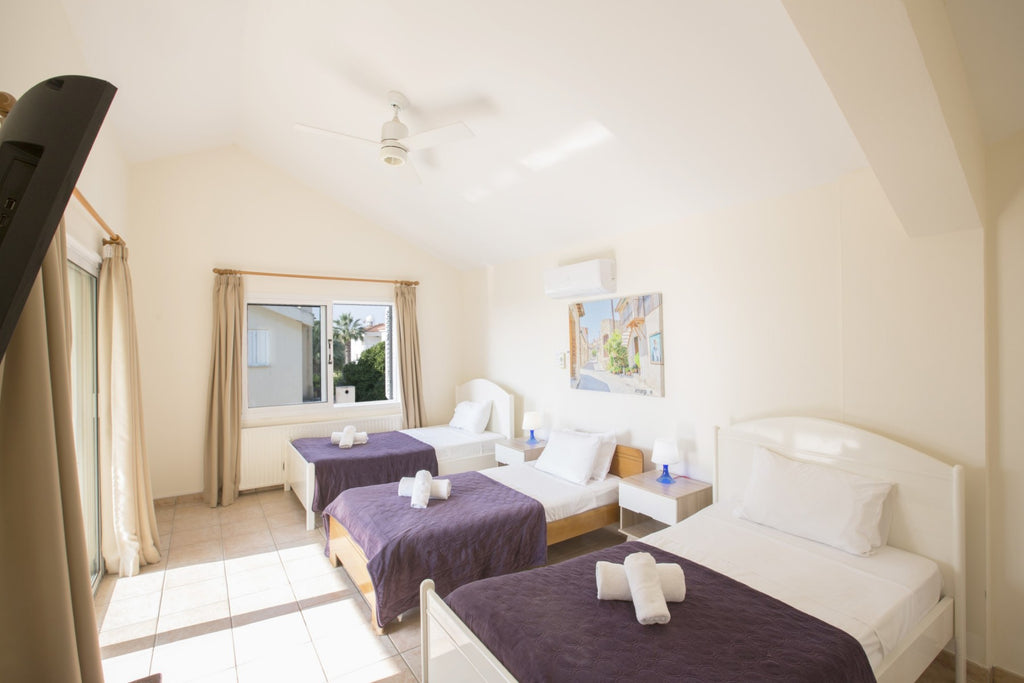 4-Bedroom Villa Laura (Sleeps Up To 9) Ayia Thekla #031