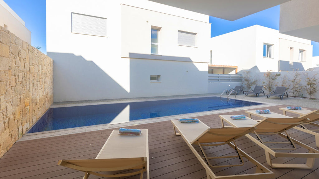 4-Bedroom Protaras Villa (Sleeps Up To 9) #037