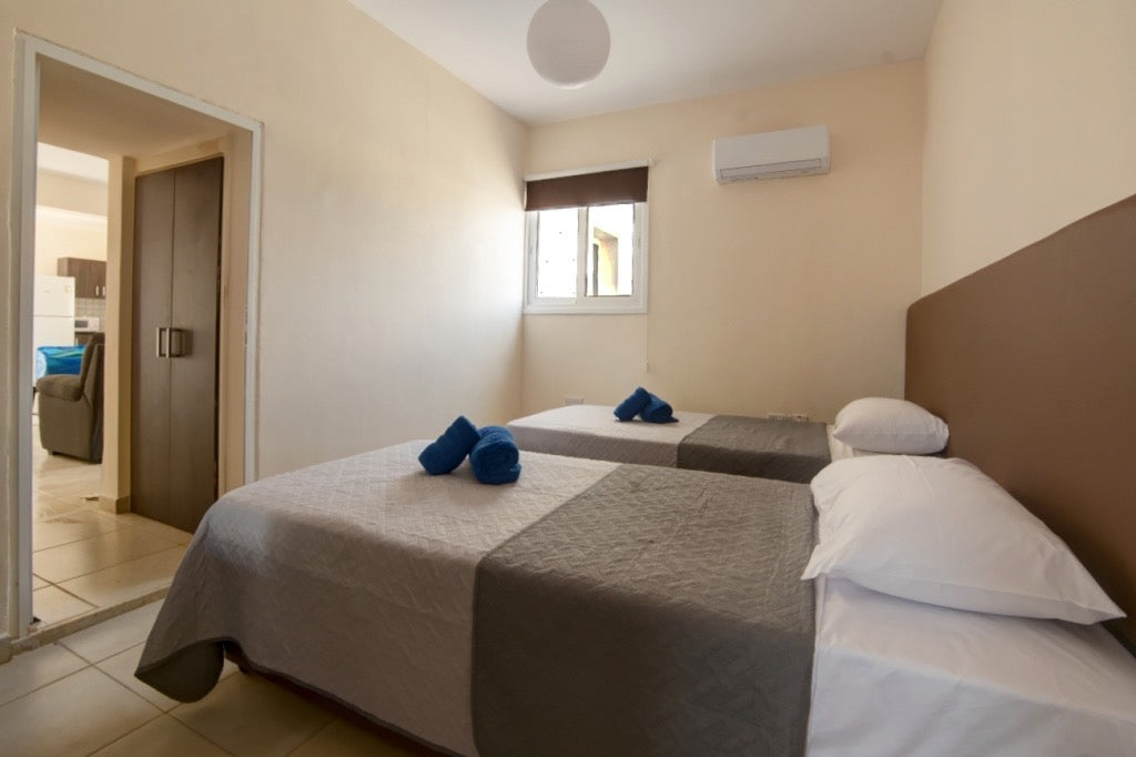 Gold 4-Bedroom Villa (Sleeps up to 10) #011