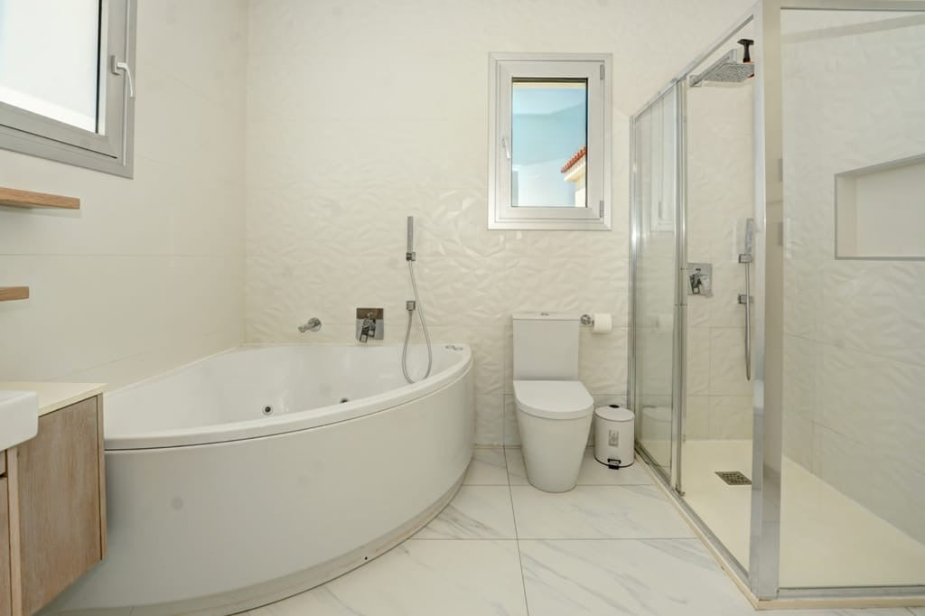 4-Bedroom Villa Emily Ayia Thekla #017