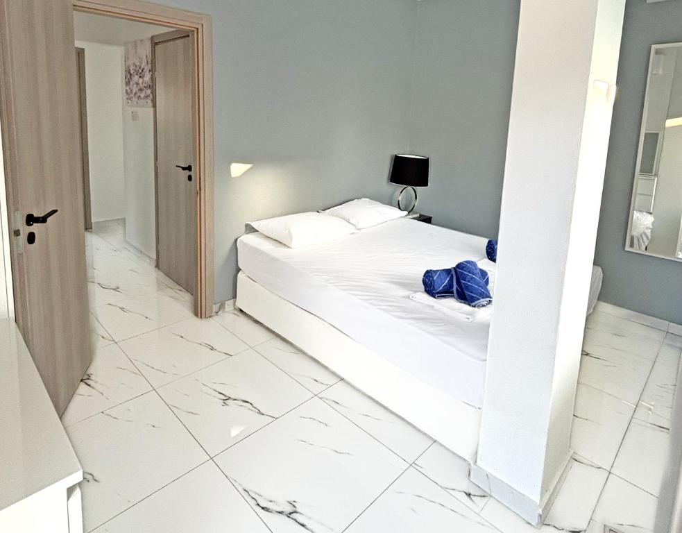 3-Bedroom Ayia Napa Apartment (Sleeps Up To 8) Ayia Napa #036