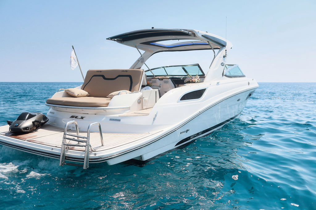 Sea Ray 350 SLX - 16 Person Capacity