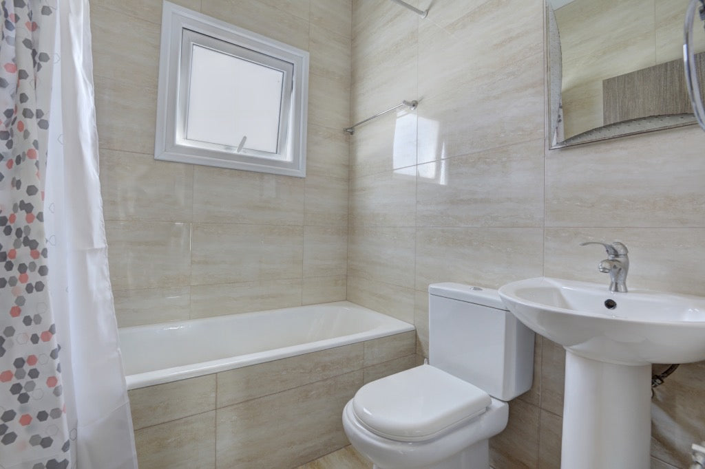 Elite 4-Bedroom Villa (Sleeps up to 10) #009