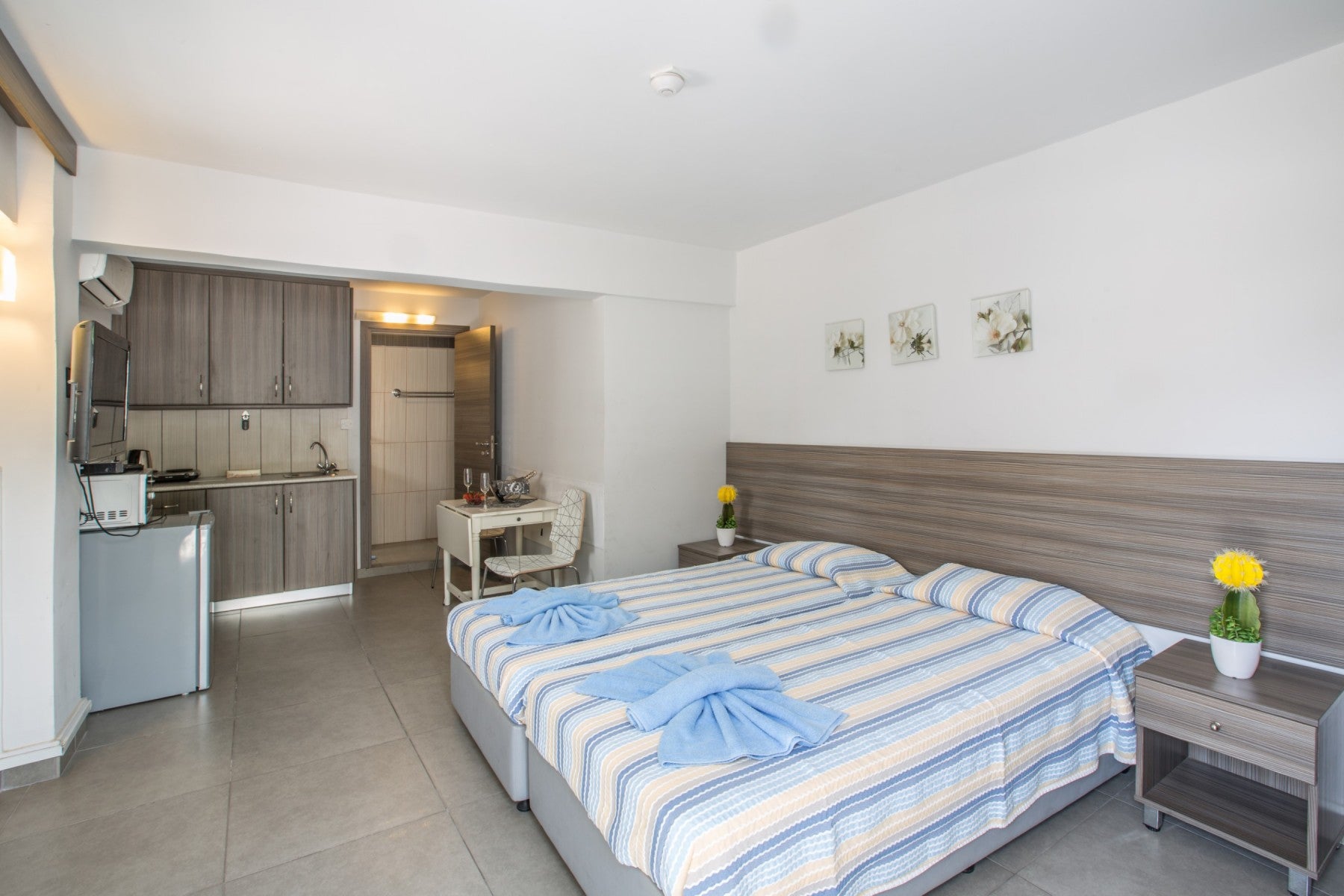 1-Bedroom Studio Apartment (Sleeps Up To 2) Ayia Napa #028