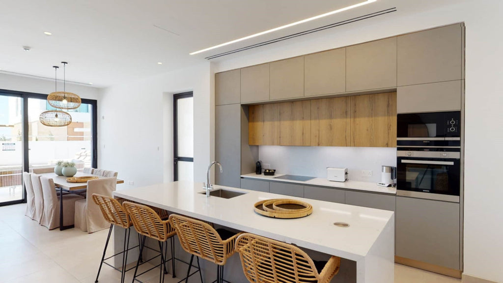 4-Bedroom Beach Resort Villa (Sleeps Up To 8) Protaras #035