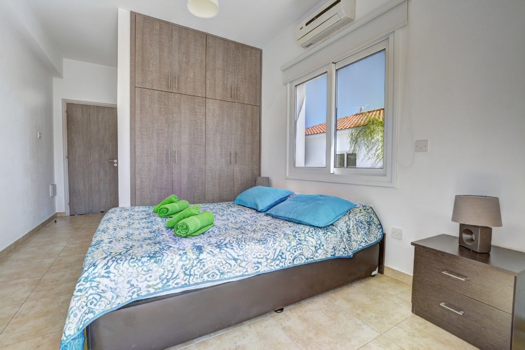 Elite 4-Bedroom Villa (Sleeps up to 10) #009