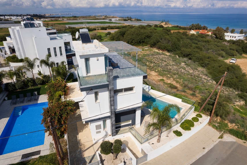 Modern 3-Bedroom Villa in Ayia Napa (Sleeps up to 6) #003