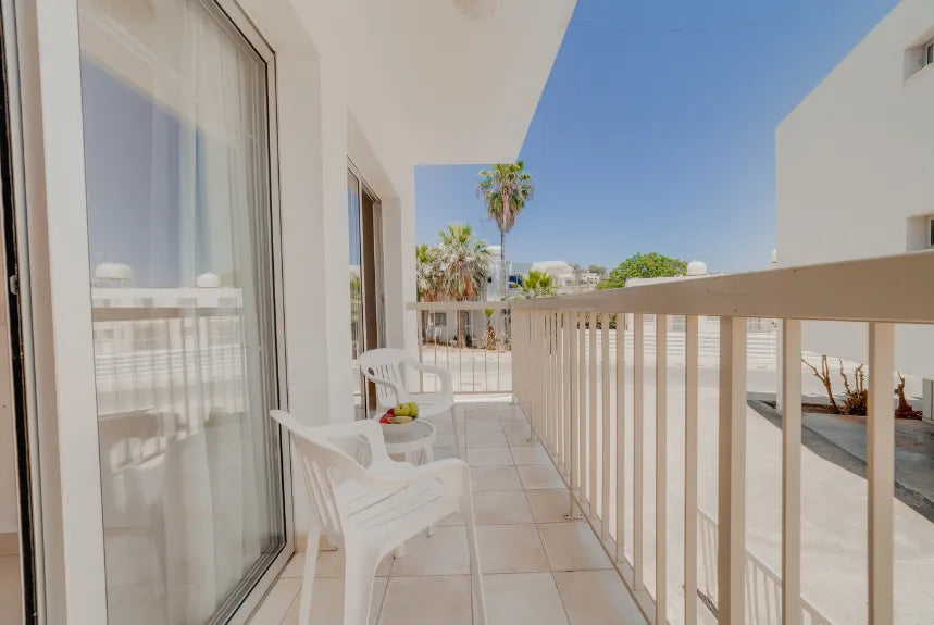 1-Bedroom Budget Friendly Apartment in Central Ayia Napa (Sleeps up to 3) #004