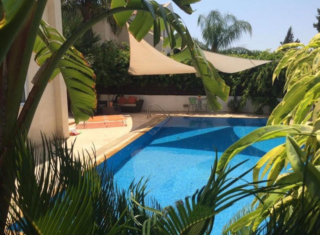 3-Bedroom Premium Villa (Sleeps Up To 8) FAMILY ONLY Protaras/Pernera #023