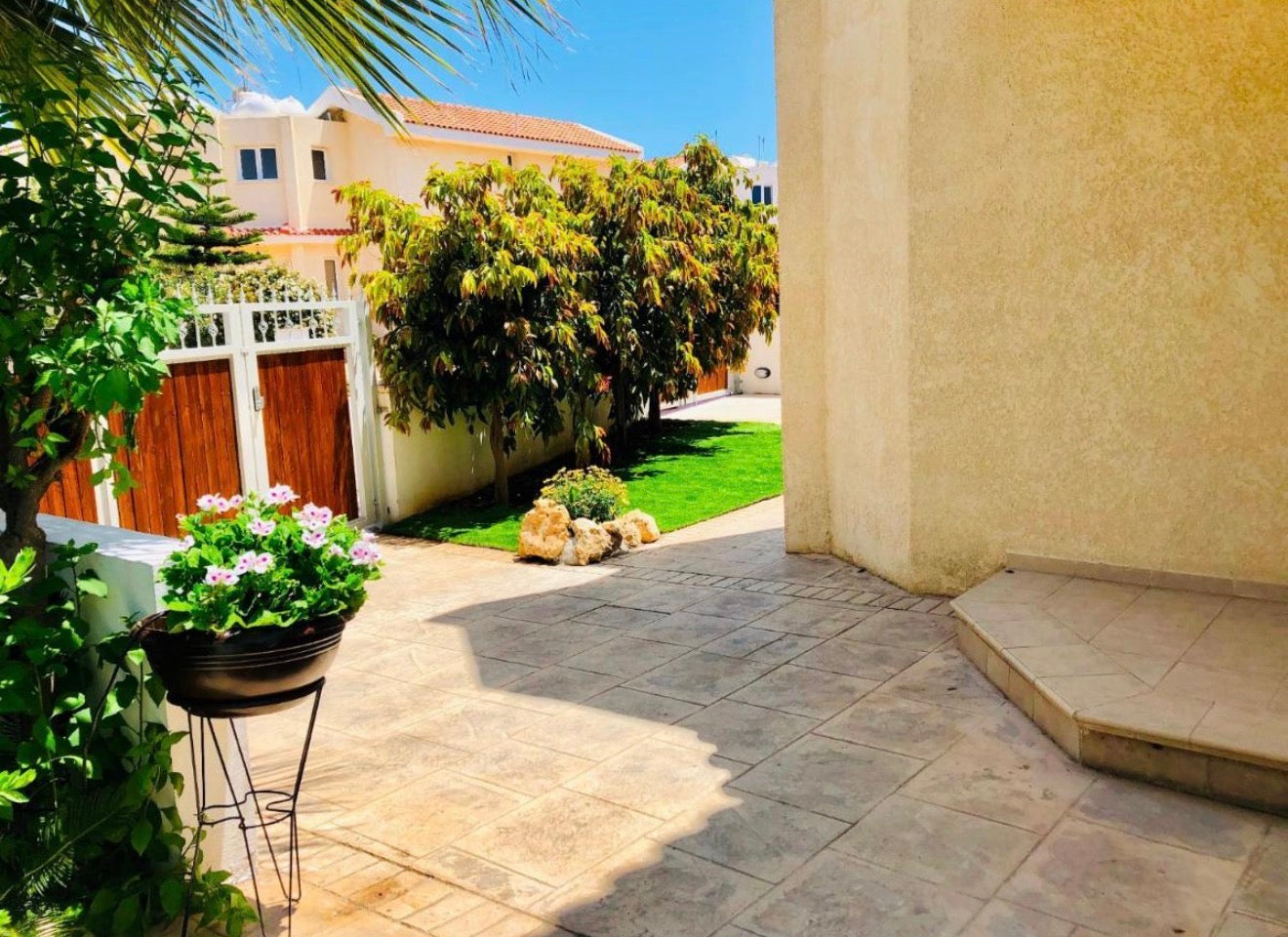 3-Bedroom Premium Villa (Sleeps Up To 8) FAMILY ONLY Protaras/Pernera #023