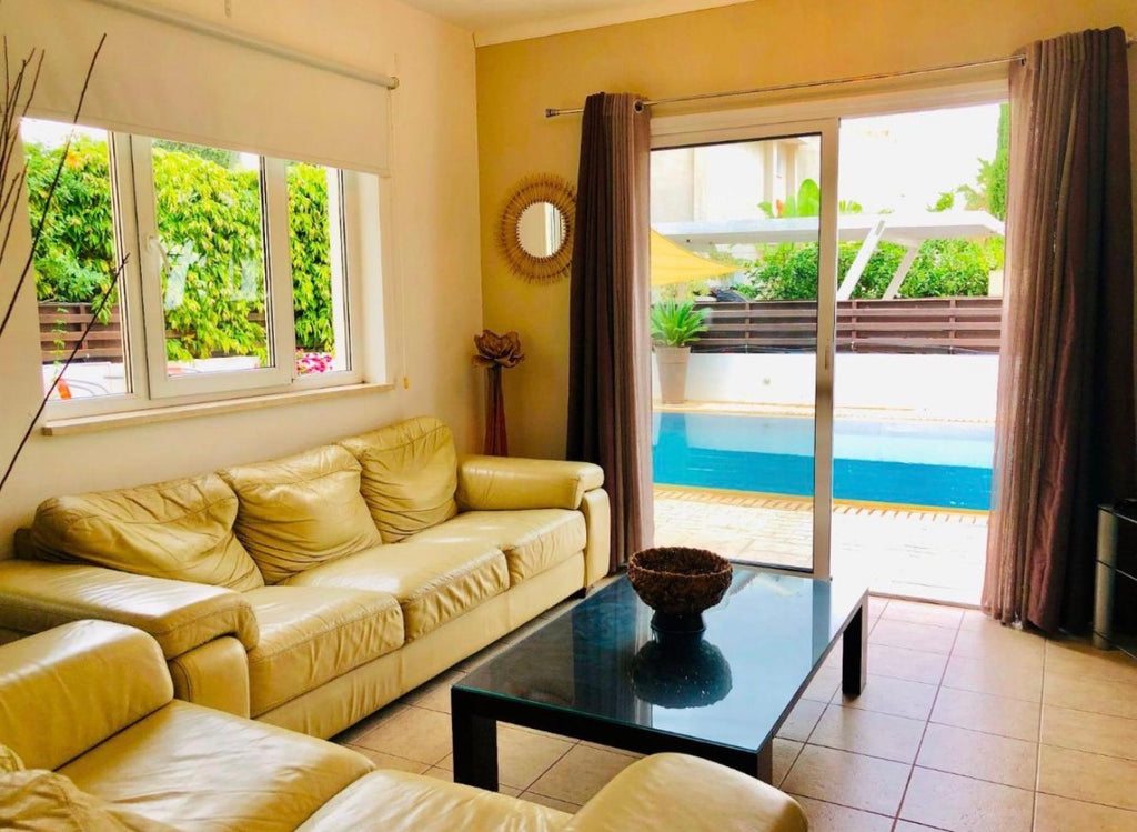 3-Bedroom Premium Villa (Sleeps Up To 8) FAMILY ONLY Protaras/Pernera #023