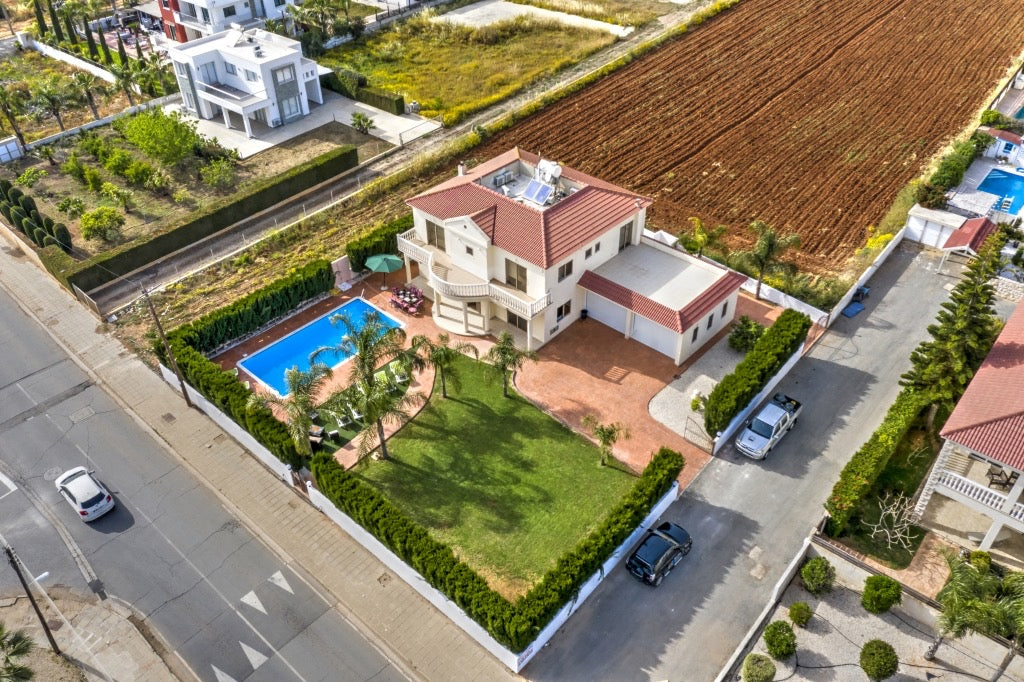 5-Bedroom Castle Villa In Ayia Napa (Sleeps up to 10) #007