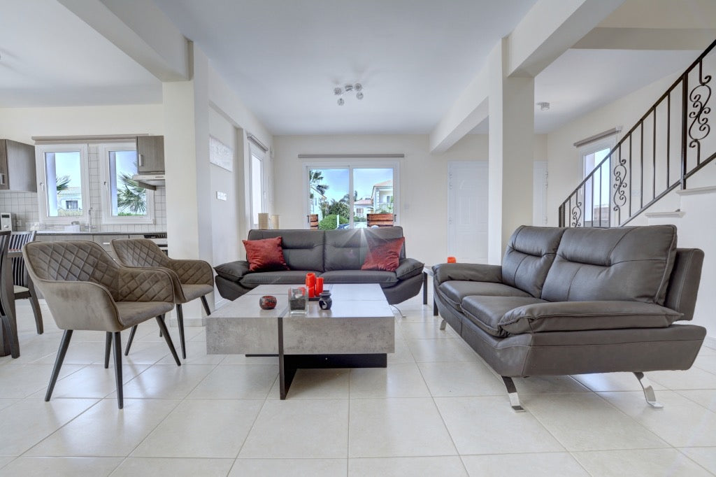 4-Bedroom Palm Villa (Sleeps up to 10) #014