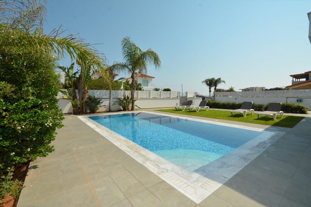 4-Bedroom Villa Emily Ayia Thekla #017