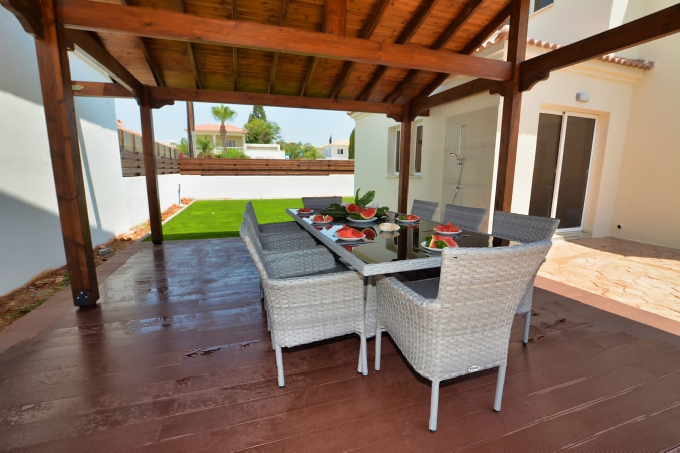 Gold 4-Bedroom Villa (Sleeps up to 10) #011