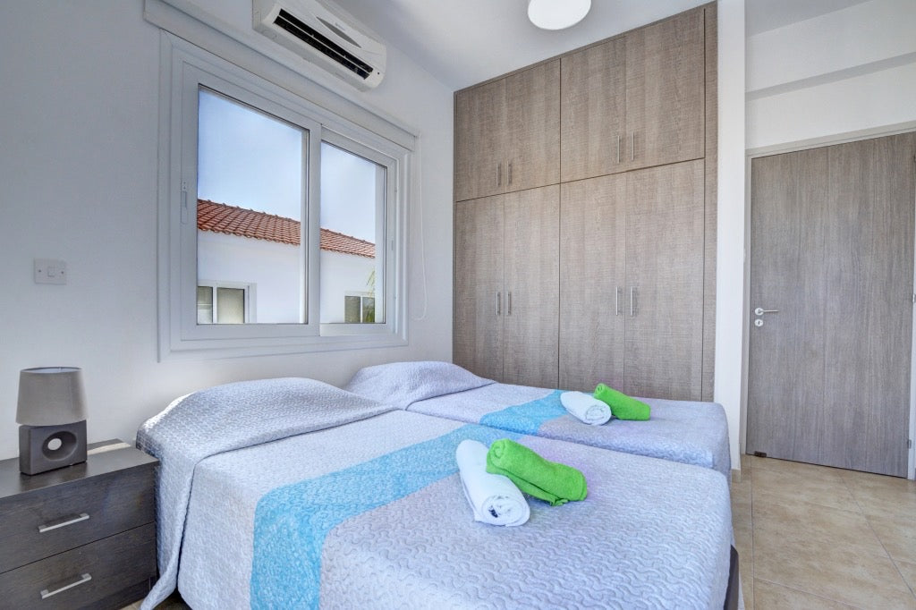 Elite 4-Bedroom Villa (Sleeps up to 10) #009