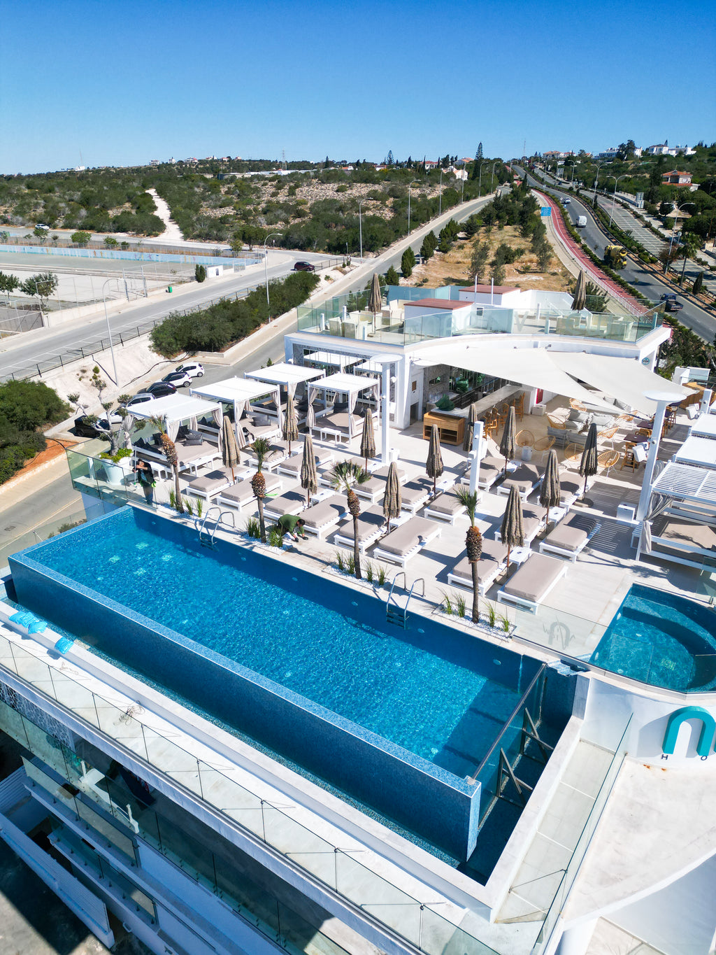 Luxury Rooftop w/ Infinity Pool